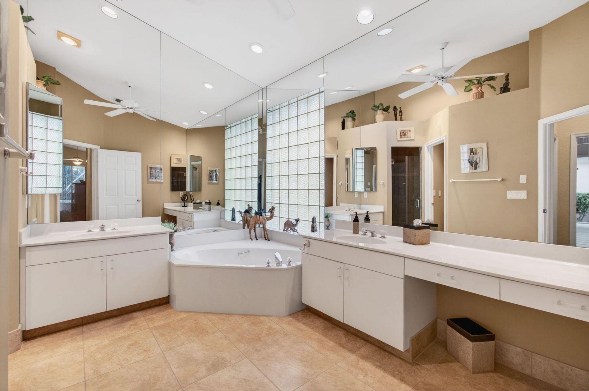 11910 Fountainside Circle, Boynton Beach, FL 33437 Photo