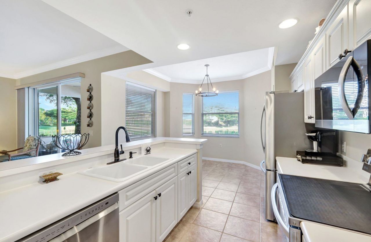 8310 Whiskey Preserve Cir, Unit 212, Fort Myers, FL 33919 Photo