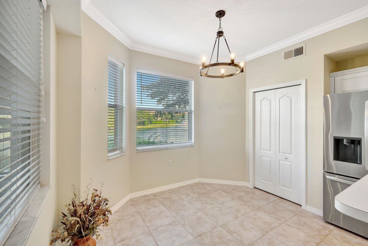 8310 Whiskey Preserve Cir, Unit 212, Fort Myers, FL 33919 Photo