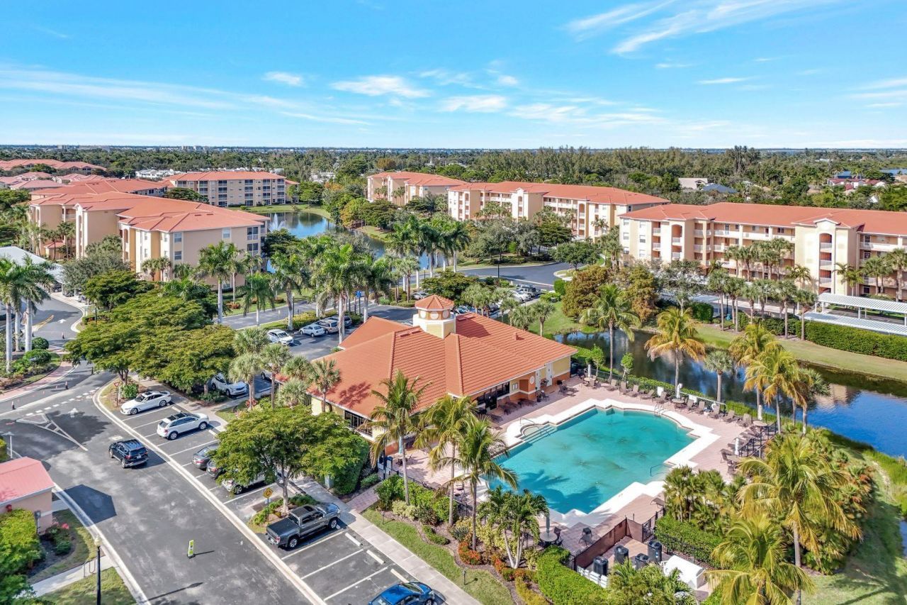 8310 Whiskey Preserve Cir, Unit 212, Fort Myers, FL 33919 Photo