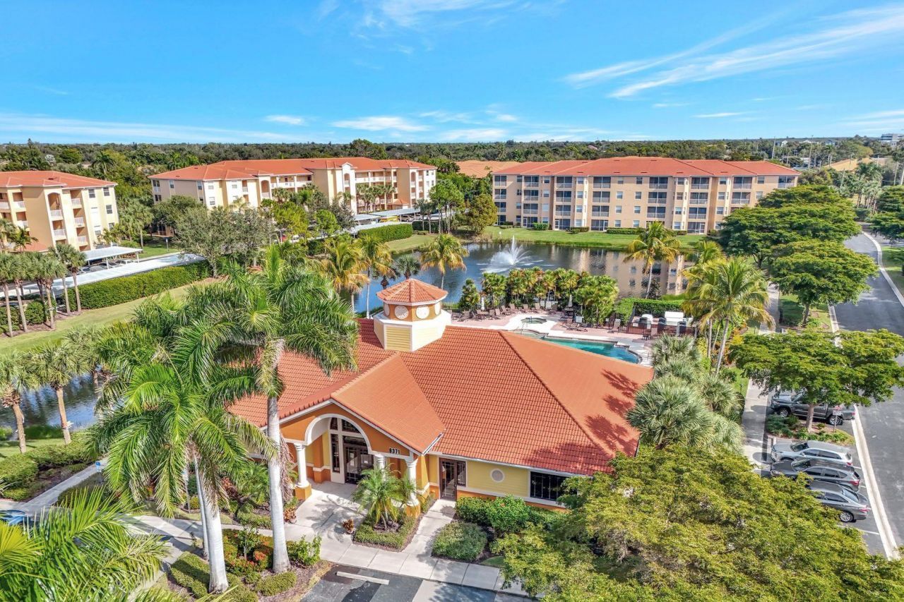 8310 Whiskey Preserve Cir, Unit 212, Fort Myers, FL 33919 Photo