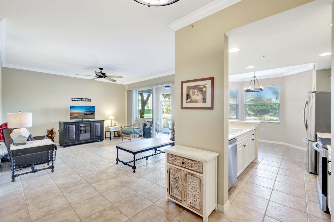 8310 Whiskey Preserve Cir, Unit 212, Fort Myers, FL 33919 Photo