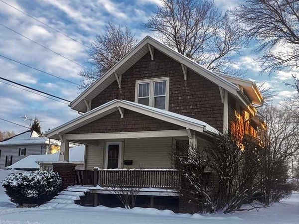 315 E Jackson St, Washington, IA 52353