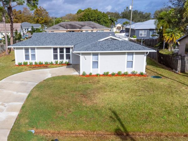 554 NW Twylite Terrace, Port St. Lucie, FL 34983