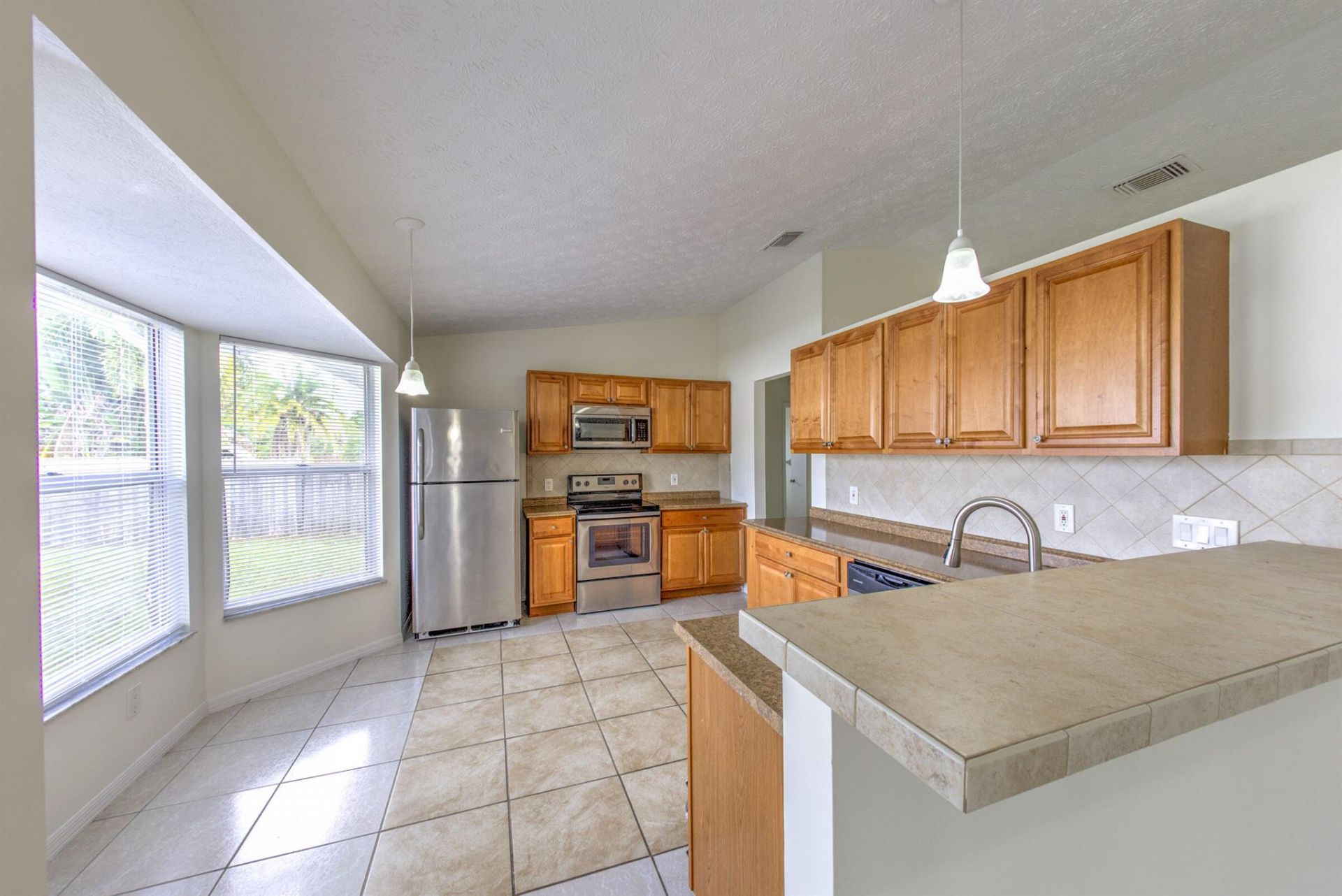 554 NW Twylite Terrace, Port Saint Lucie, FL 34983 Photo