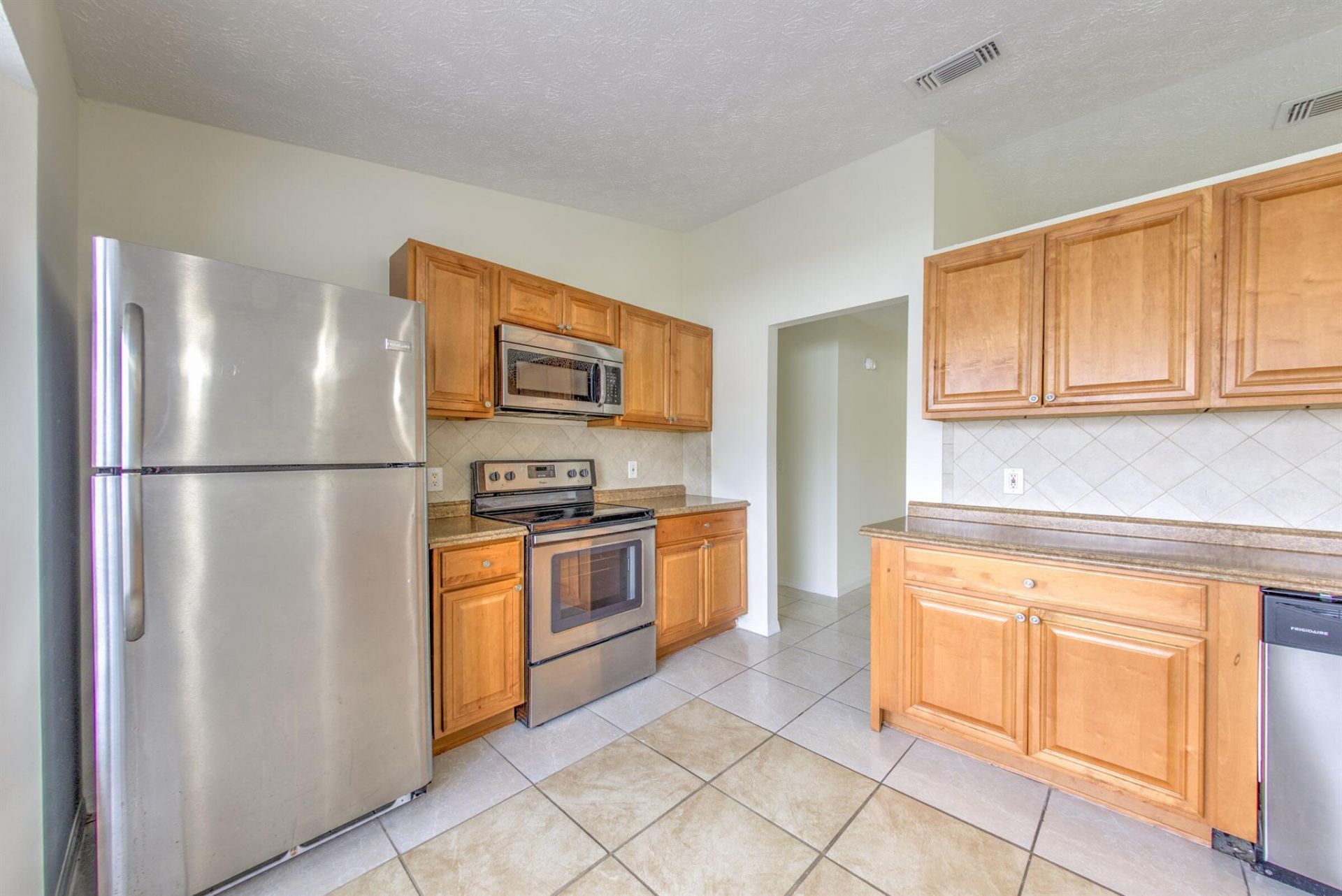 554 NW Twylite Terrace, Port Saint Lucie, FL 34983 Photo