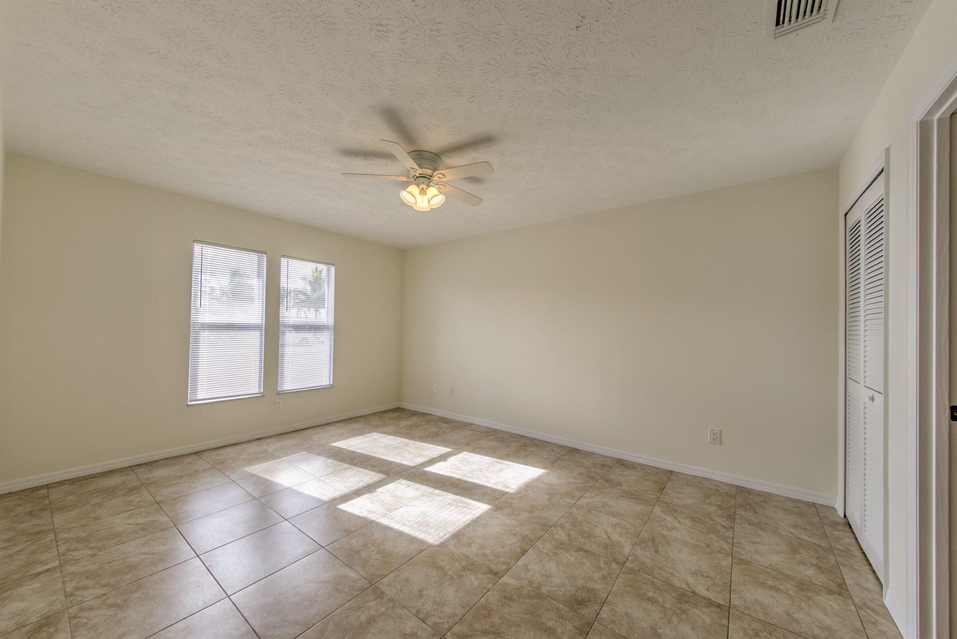 554 NW Twylite Terrace, Port Saint Lucie, FL 34983 Photo