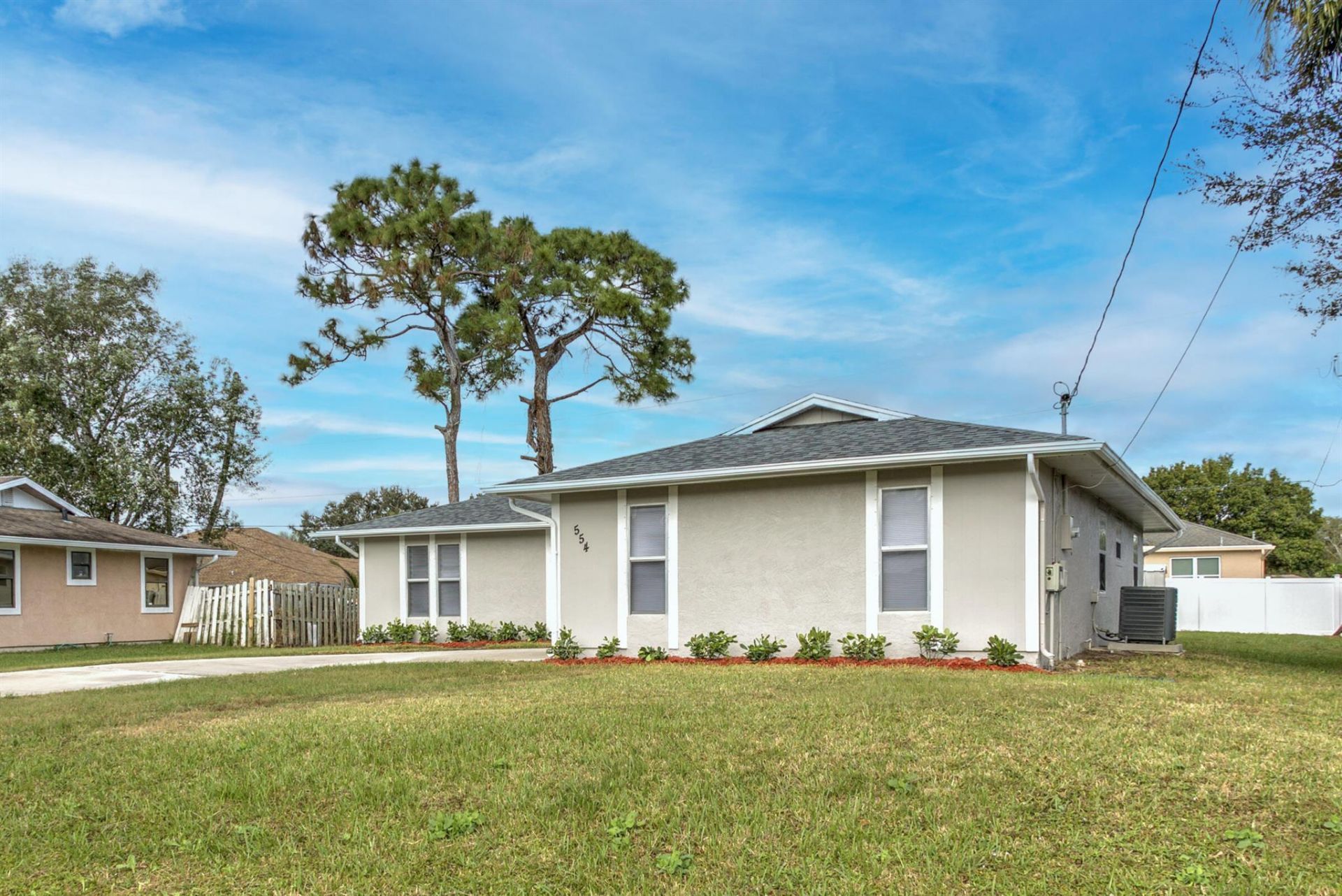 554 NW Twylite Terrace, Port Saint Lucie, FL 34983 Photo