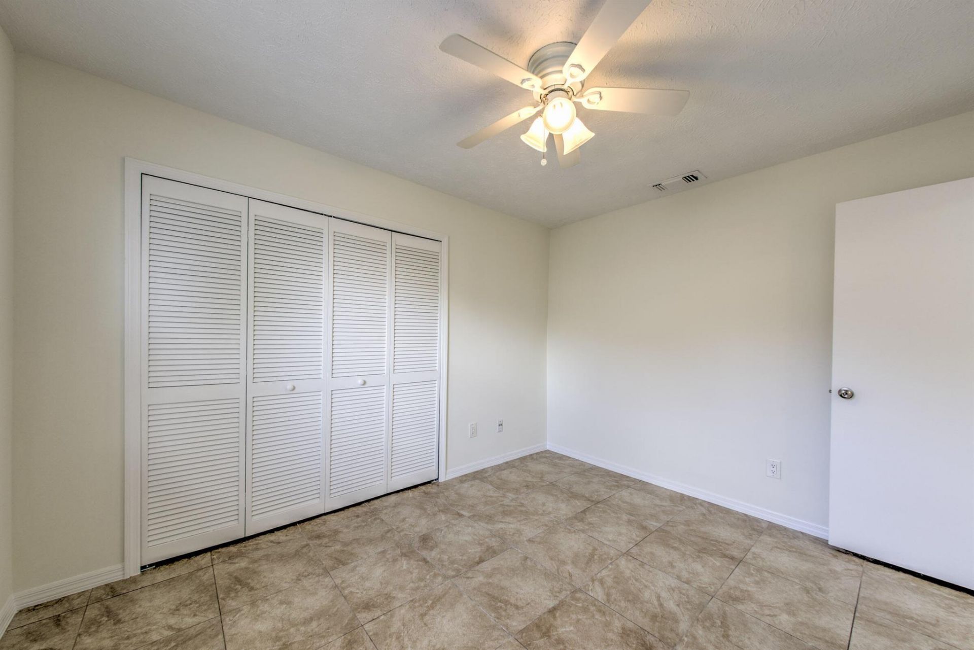 554 NW Twylite Terrace, Port Saint Lucie, FL 34983 Photo