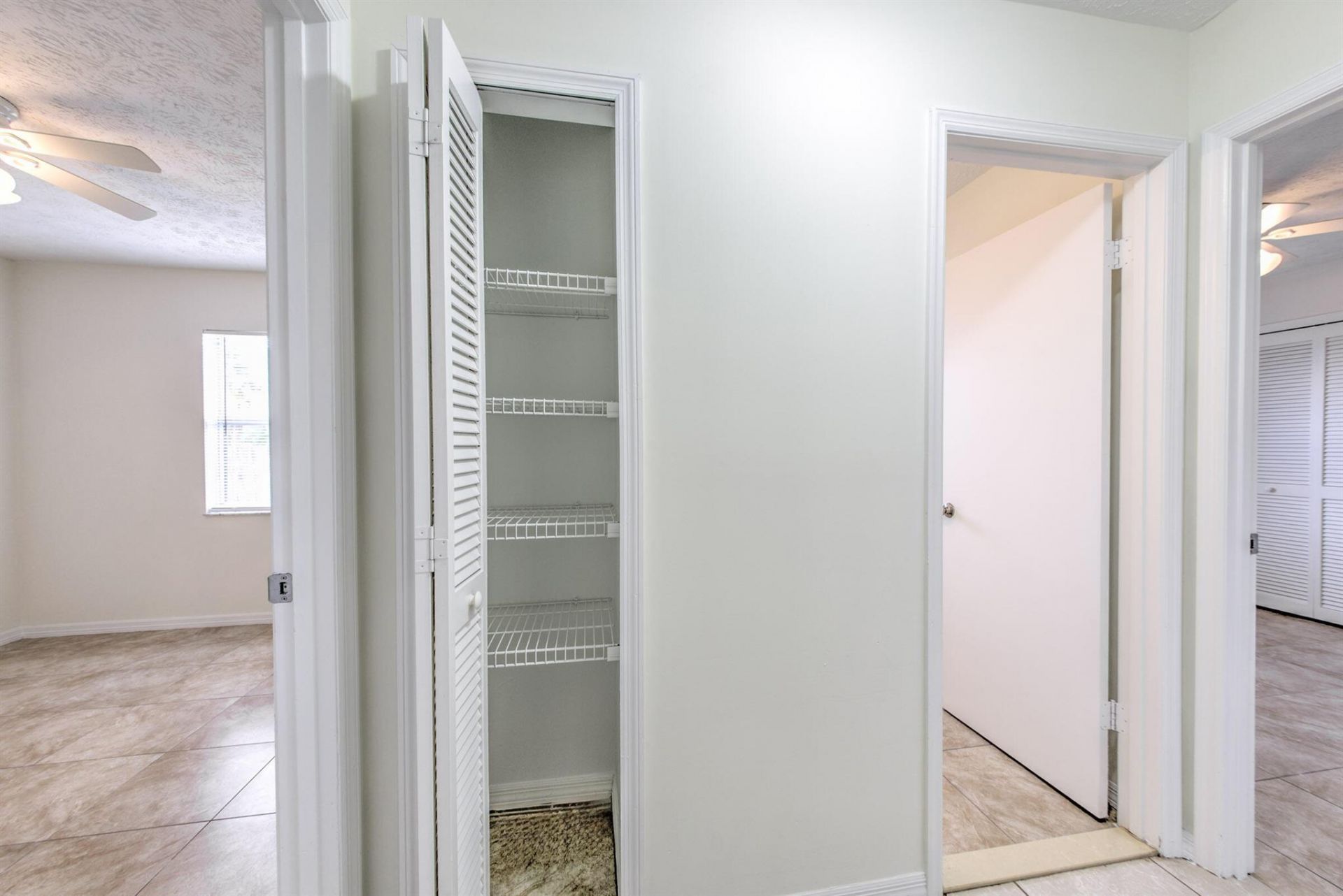 554 NW Twylite Terrace, Port Saint Lucie, FL 34983 Photo