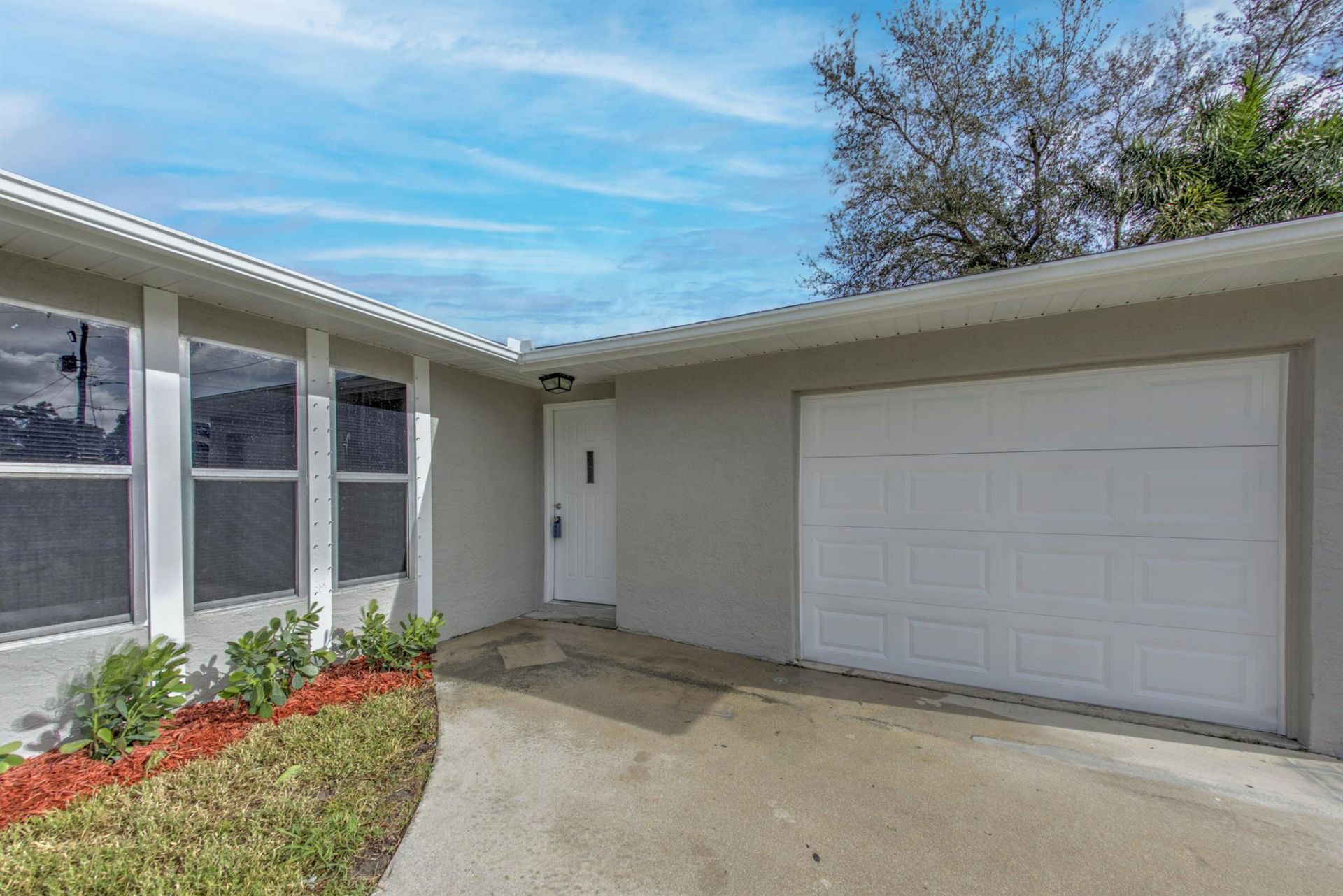 554 NW Twylite Terrace, Port Saint Lucie, FL 34983 Photo