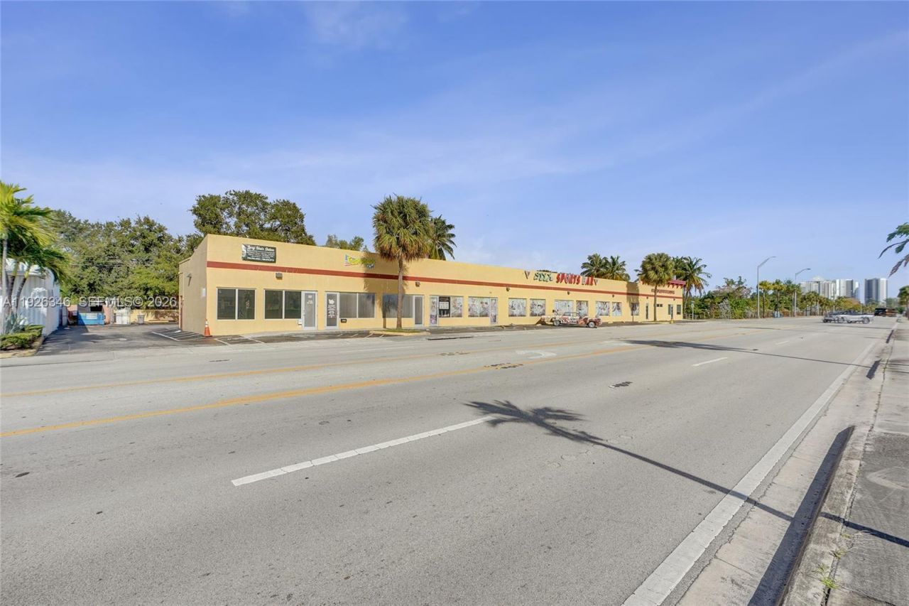 15330 W Dixie Hwy, North Miami Beach, FL 33162 Photo