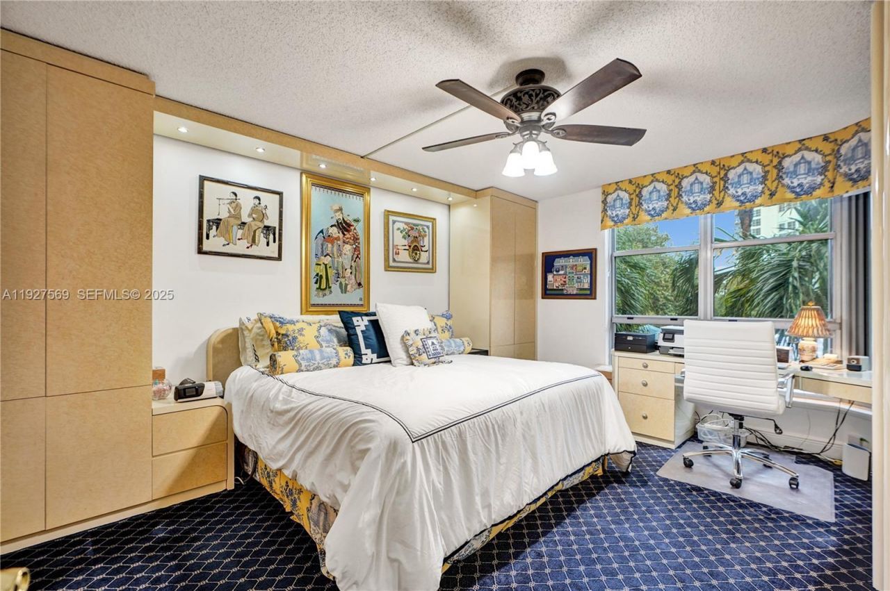 3600 Mystic Pointe Dr, Unit 311, Aventura, FL 33180 Photo