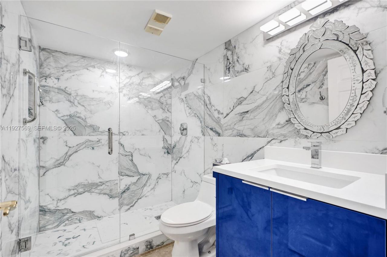 3600 Mystic Pointe Dr, Unit 311, Aventura, FL 33180 Photo