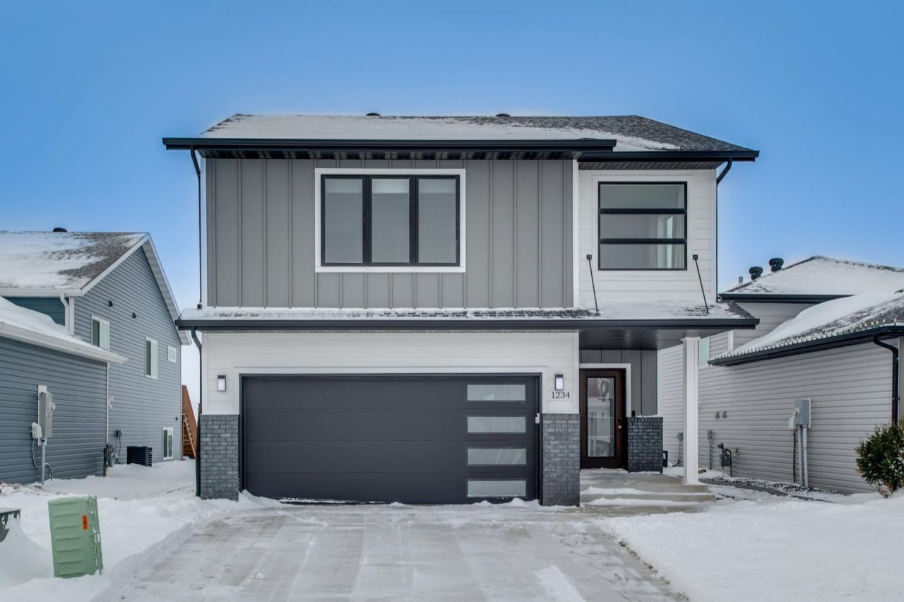 1234 Highland Lane W, West Fargo, ND 58078 Main Photo