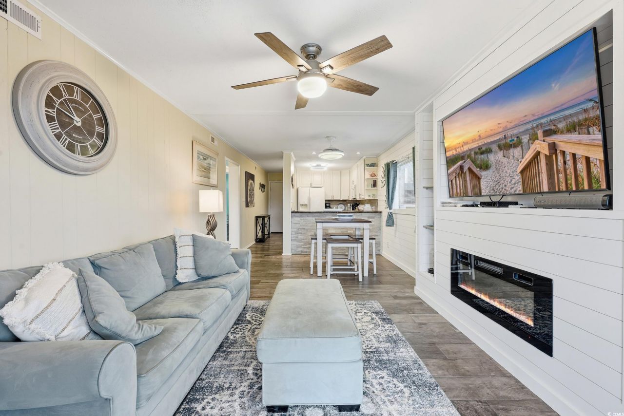 9501 Shore Dr. Photo 11