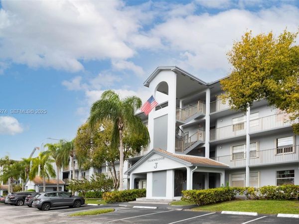 12701 SW 14th St, Unit 402J, Pembroke Pines, FL 33027