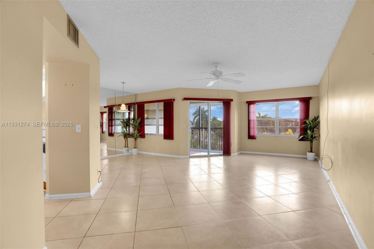 12701 SW 14th St, Unit 402J, Pembroke Pines, FL 33027 Photo