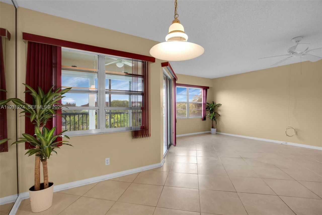 12701 SW 14th St, Unit 402J, Pembroke Pines, FL 33027 Photo