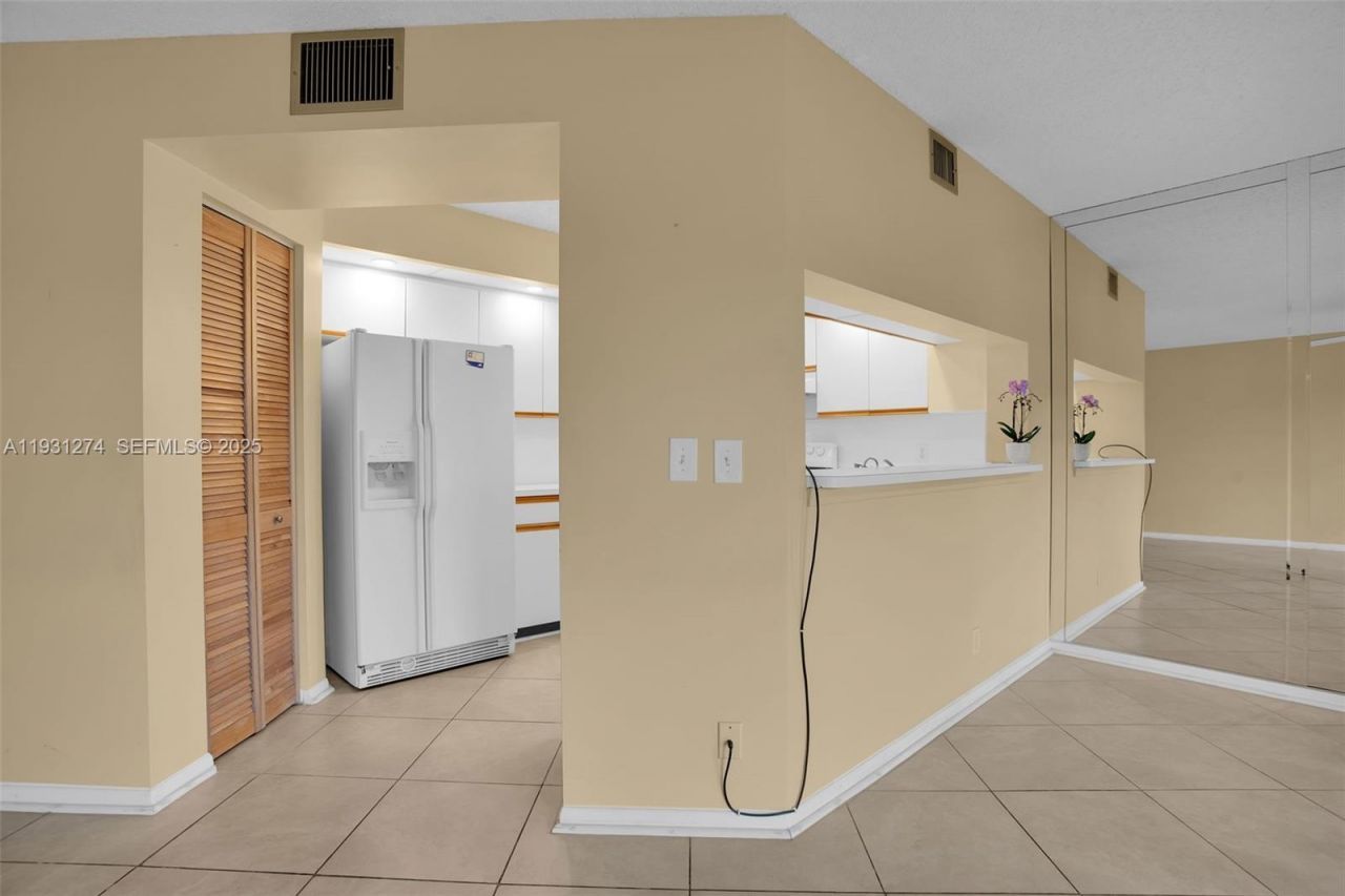 12701 SW 14th St, Unit 402J, Pembroke Pines, FL 33027 Photo