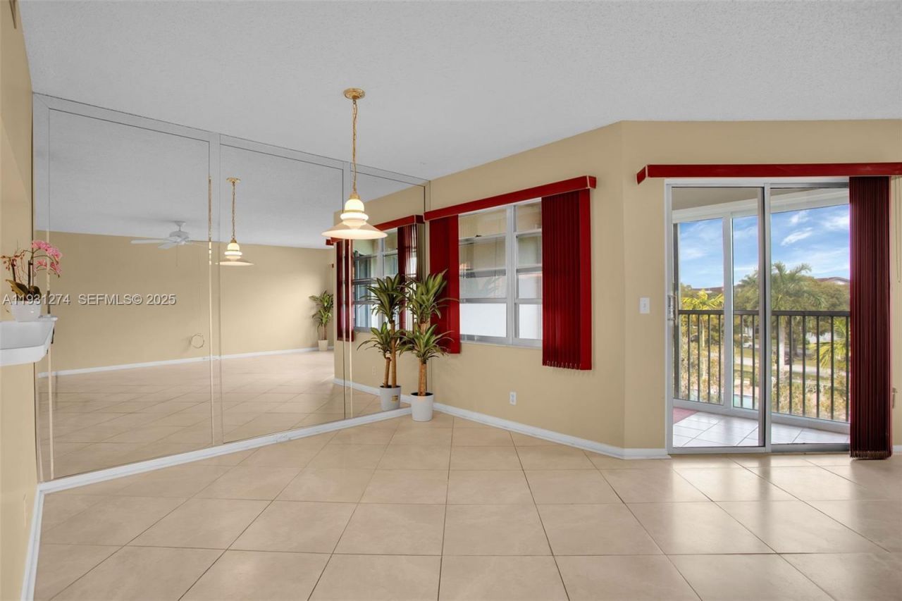 12701 SW 14th St, Unit 402J, Pembroke Pines, FL 33027 Photo
