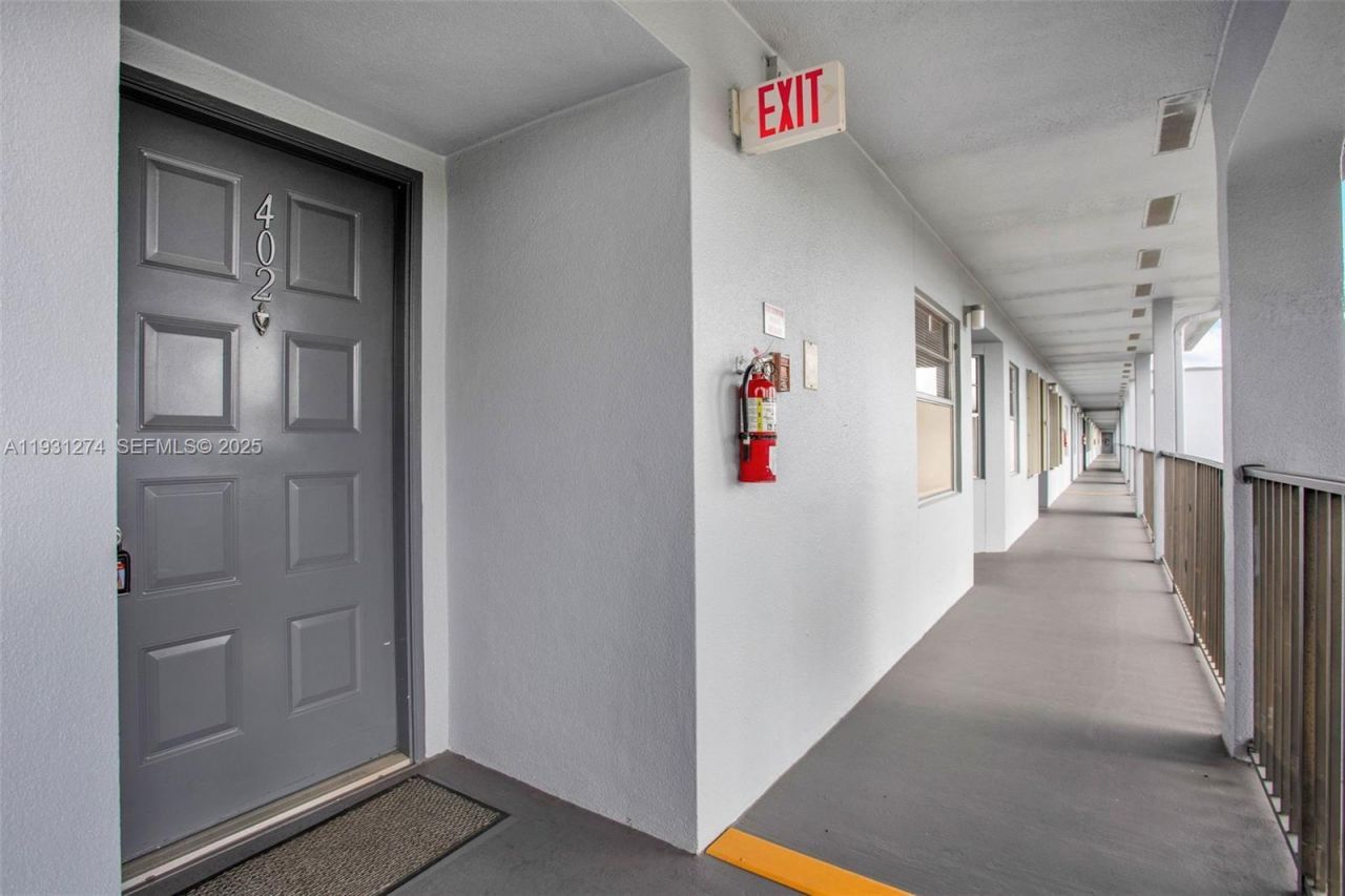 12701 SW 14th St, Unit 402J, Pembroke Pines, FL 33027 Photo