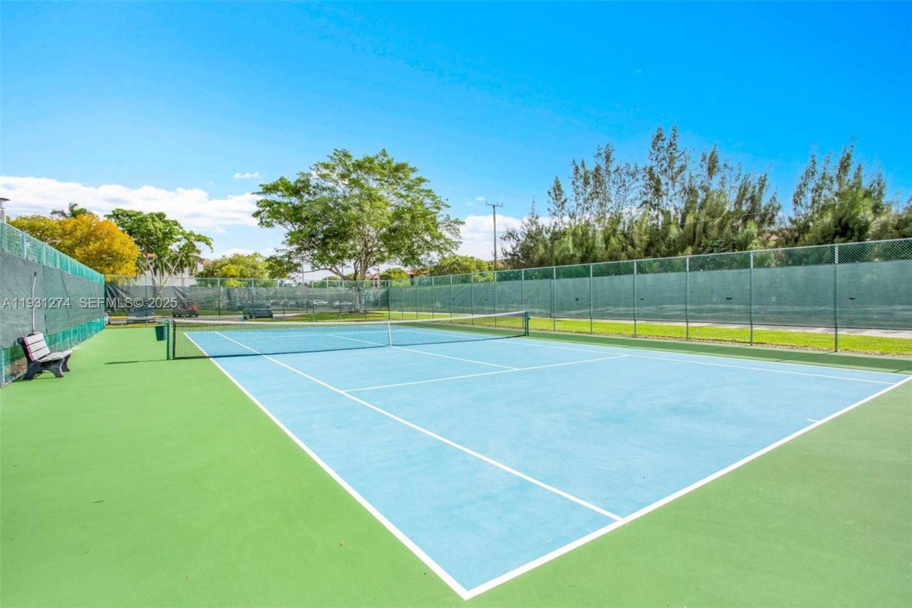 12701 SW 14th St, Unit 402J, Pembroke Pines, FL 33027 Photo