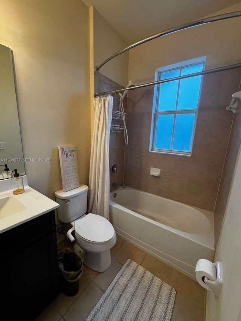 2819 SE 1st Dr, Unit 5, Homestead, FL 33033 Photo