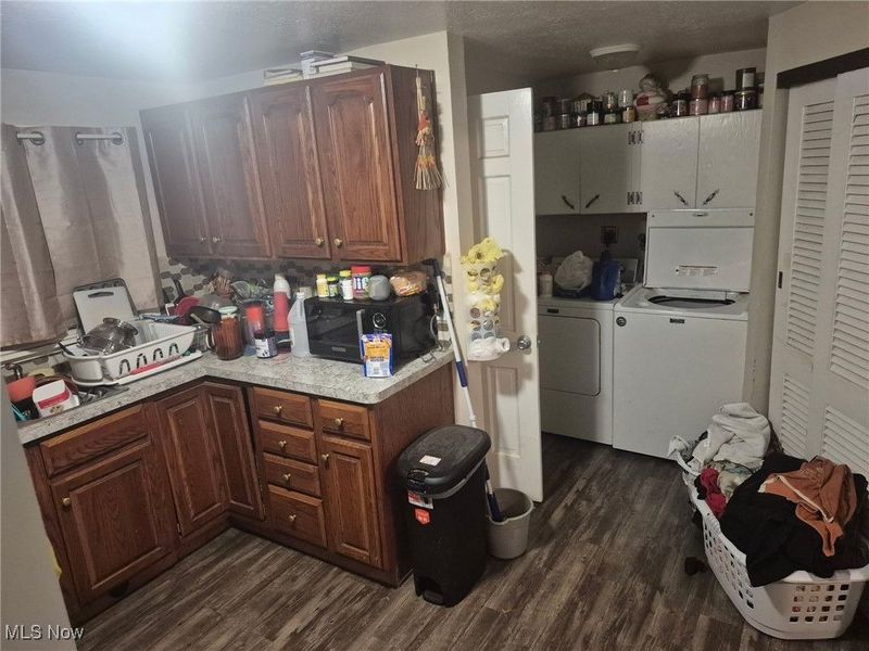 699 Irving Park Boulevard, Sheffield Village, OH 44054 Photo 8