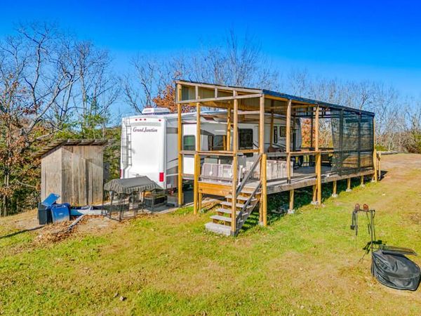 125 Picadilly Way, Parrottsville, TN 37843