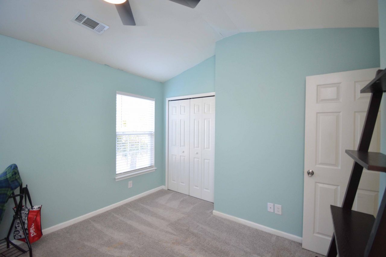 9142 Maple Grove Drive Photo 18