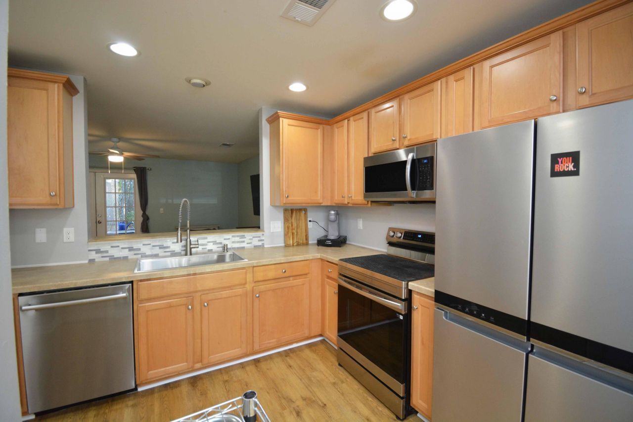 9142 Maple Grove Drive Photo 7