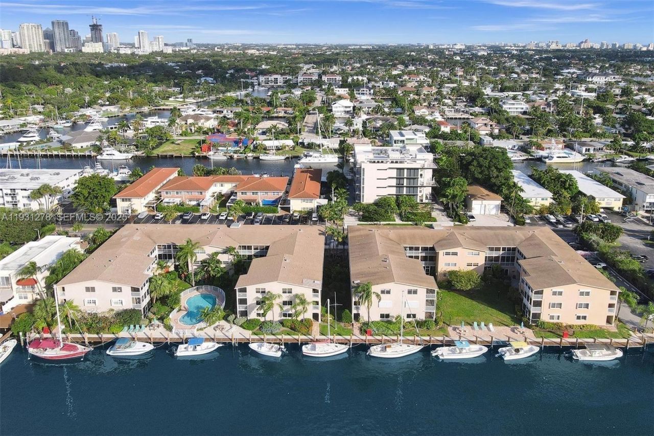 1510 SE 15th St, Unit 210, Fort Lauderdale, FL 33316 Photo