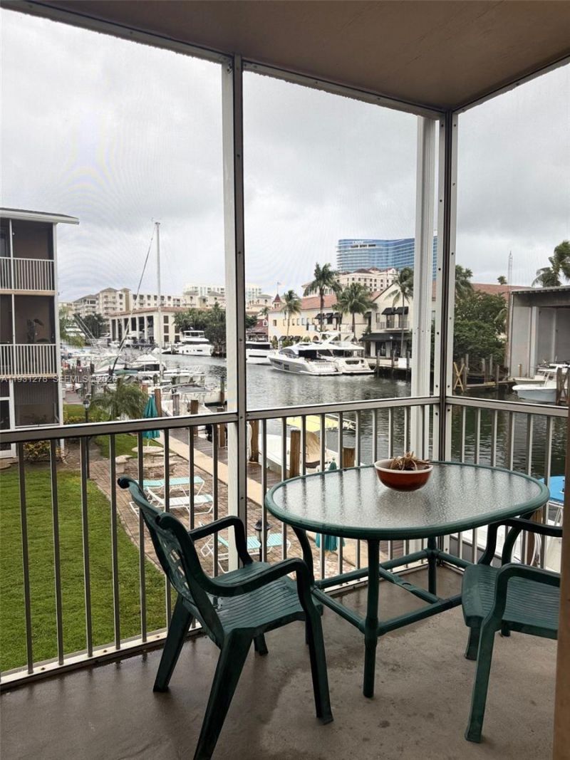1510 SE 15th St, Unit 210, Fort Lauderdale, FL 33316 Photo