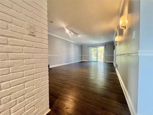 240 Galen Dr, Unit 309, Key Biscayne, FL 33149