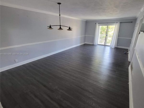 240 Galen Dr, Unit 309, Key Biscayne, FL 33149