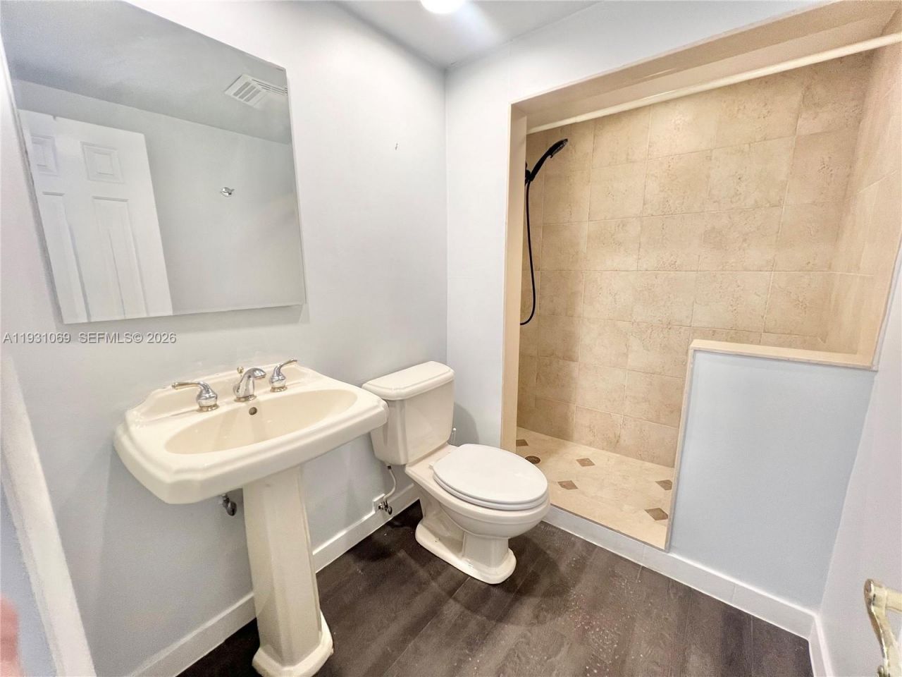 240 Galen Dr, Unit 309, Key Biscayne, FL 33149 Photo