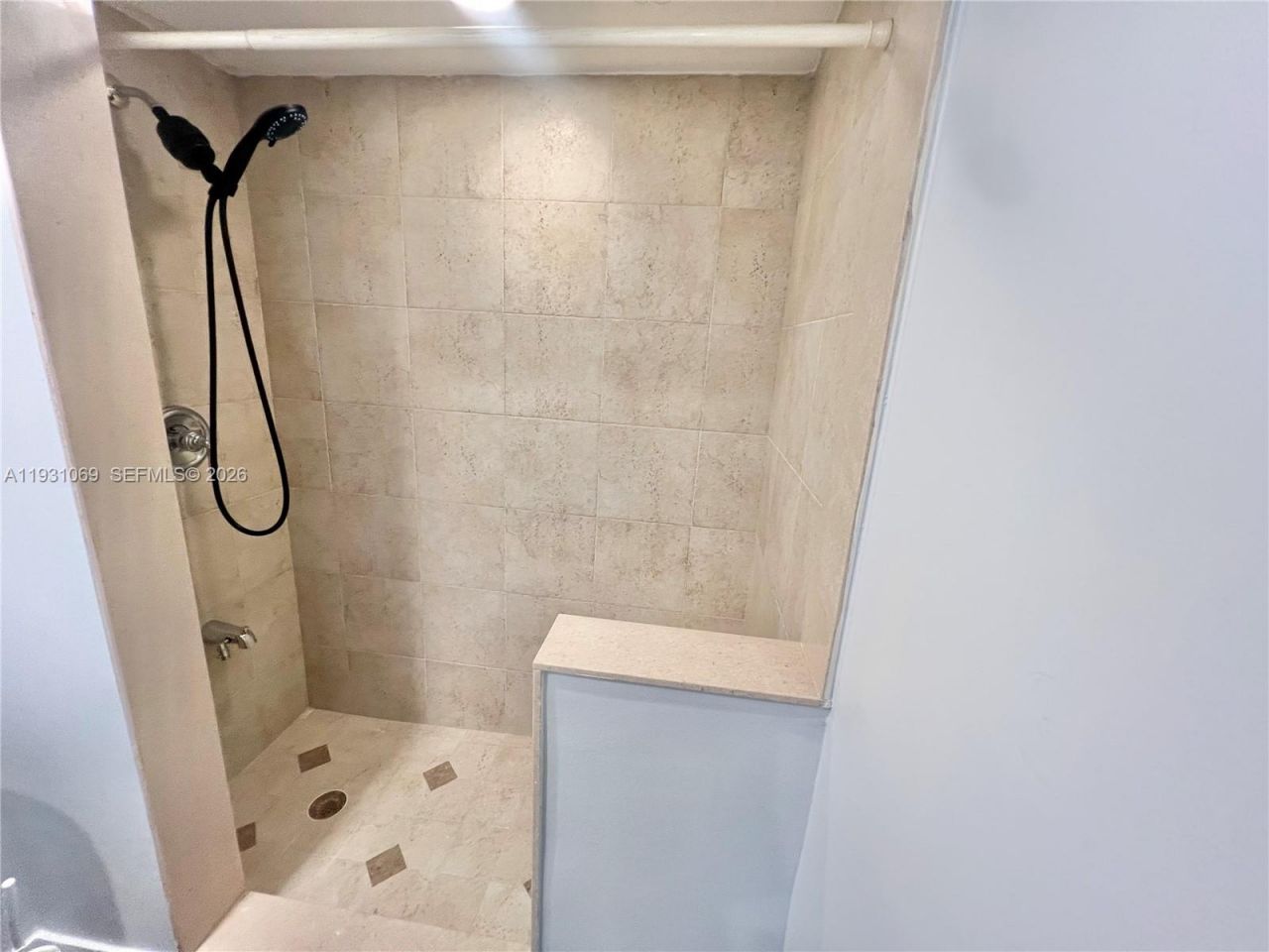 240 Galen Dr, Unit 309, Key Biscayne, FL 33149 Photo