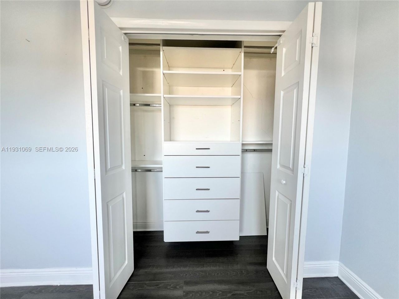 240 Galen Dr, Unit 309, Key Biscayne, FL 33149 Photo