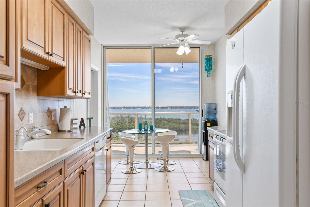 1800 Benjamin Franklin Drive, Unit B1007, Sarasota, FL 34236 Photo