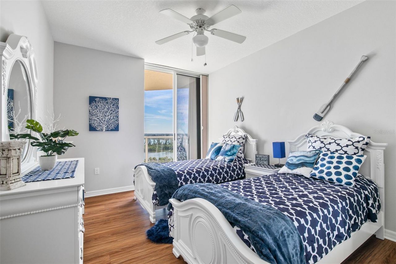 1800 Benjamin Franklin Drive, Unit B1007, Sarasota, FL 34236 Photo