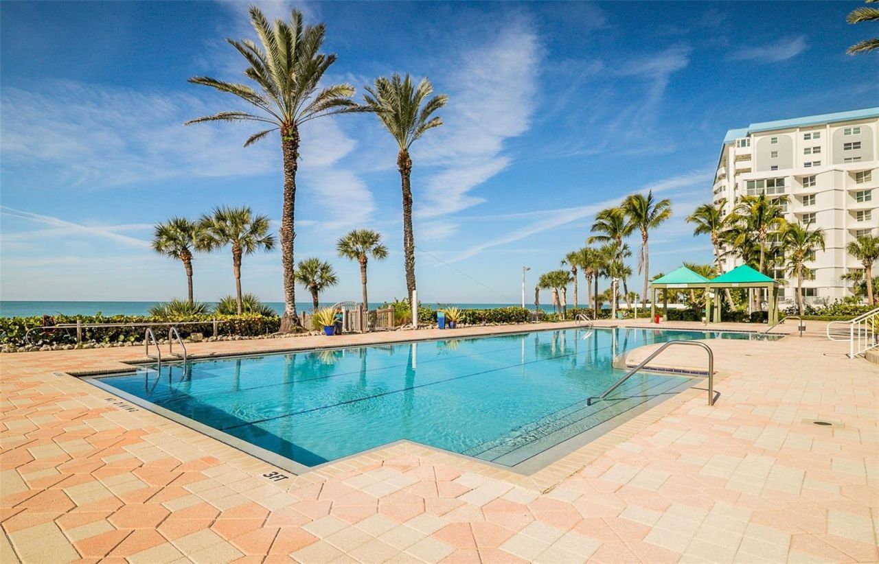 1800 Benjamin Franklin Drive, Unit B1007, Sarasota, FL 34236 Photo