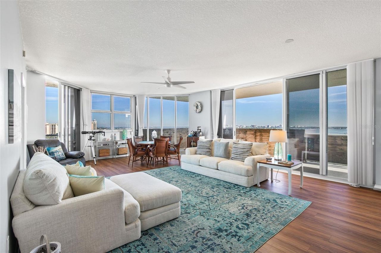 1800 Benjamin Franklin Drive, Unit B1007, Sarasota, FL 34236 Photo