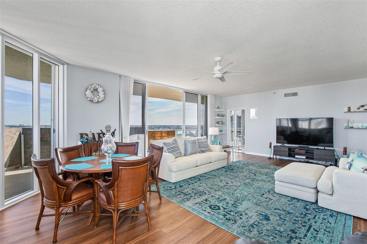 1800 Benjamin Franklin Drive, Unit B1007, Sarasota, FL 34236 Photo