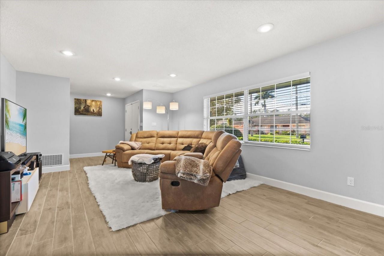 2500 Lauderdale Court, Orlando, FL 32805 Photo