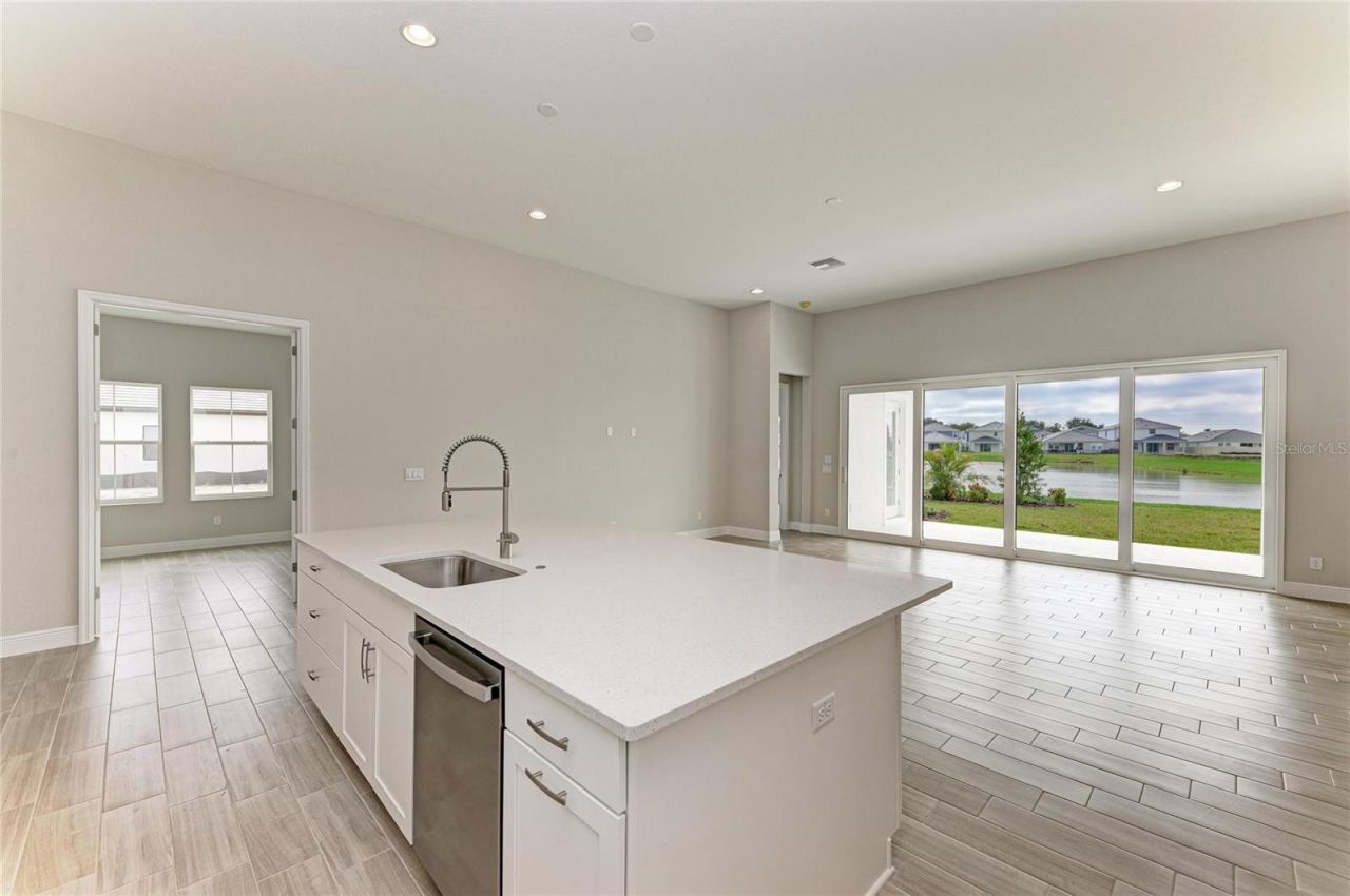 9592 Surrey Rose Drive, San Antonio, FL 33576 Photo