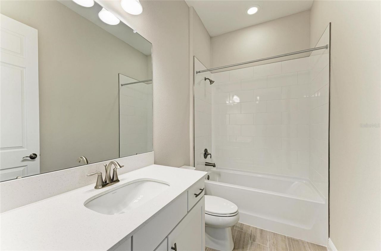 9592 Surrey Rose Drive, San Antonio, FL 33576 Photo