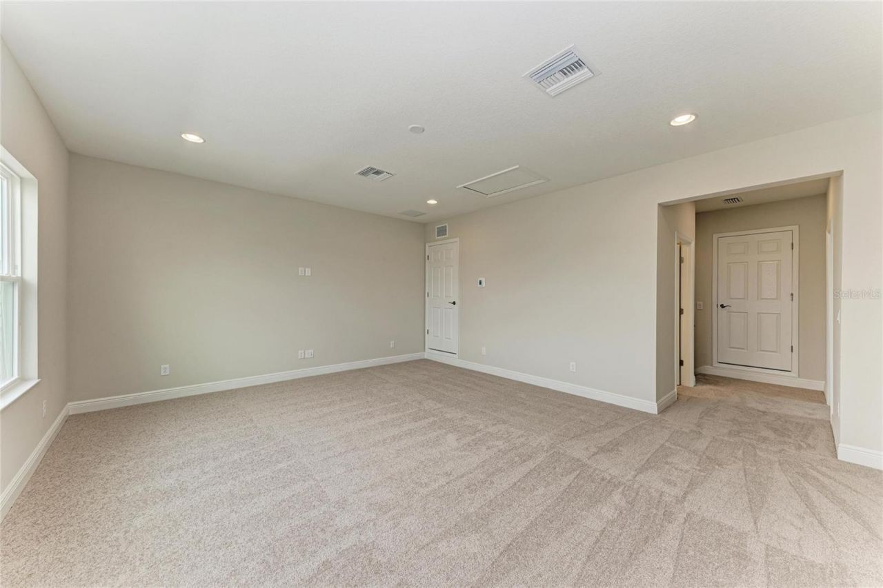 9592 Surrey Rose Drive, San Antonio, FL 33576 Photo