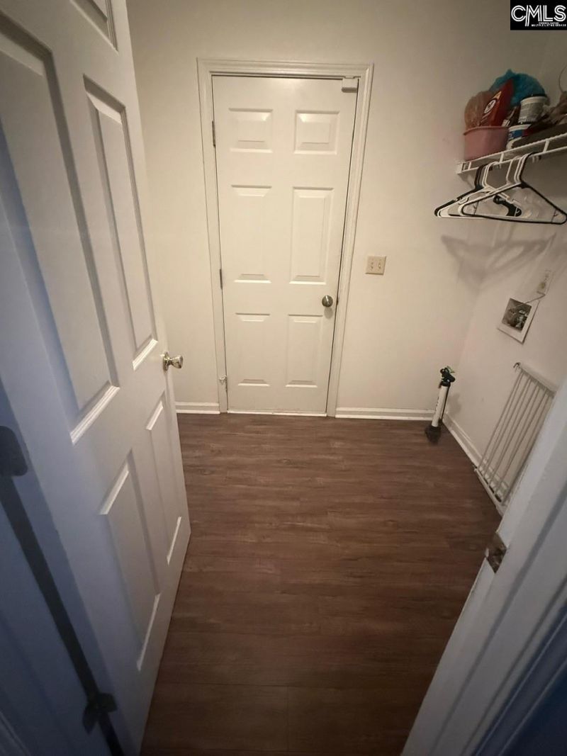 1009 Sweet Thorne Court Photo 8