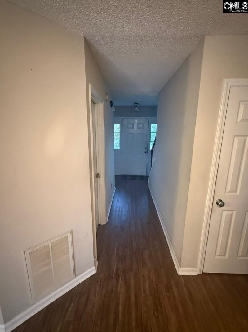 1009 Sweet Thorne Court Photo 9